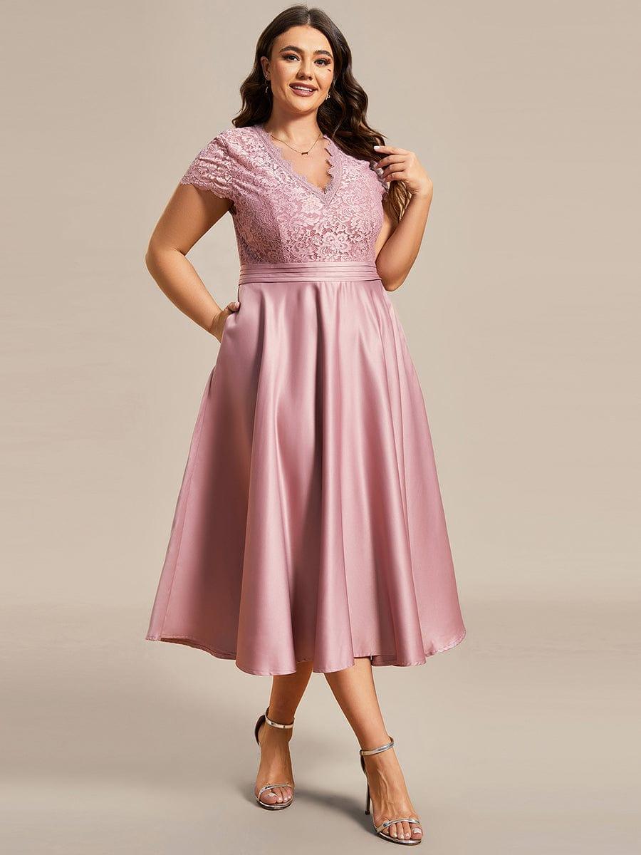 pretty HARLEY|Plus Size V-neck Lace Bodice A-line Cocktail Dress with Pockets