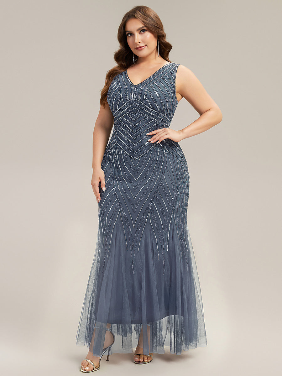 pretty GLAMOUR|Plus Size Deep V-Neck Bead Embroidery Evening Dress