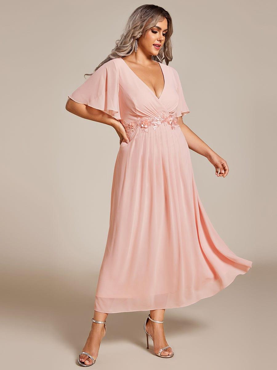 pretty DAHLIA|Plus Size Elegant Short Sleeves V-Neck Floral Applique Wedding Guest Dress