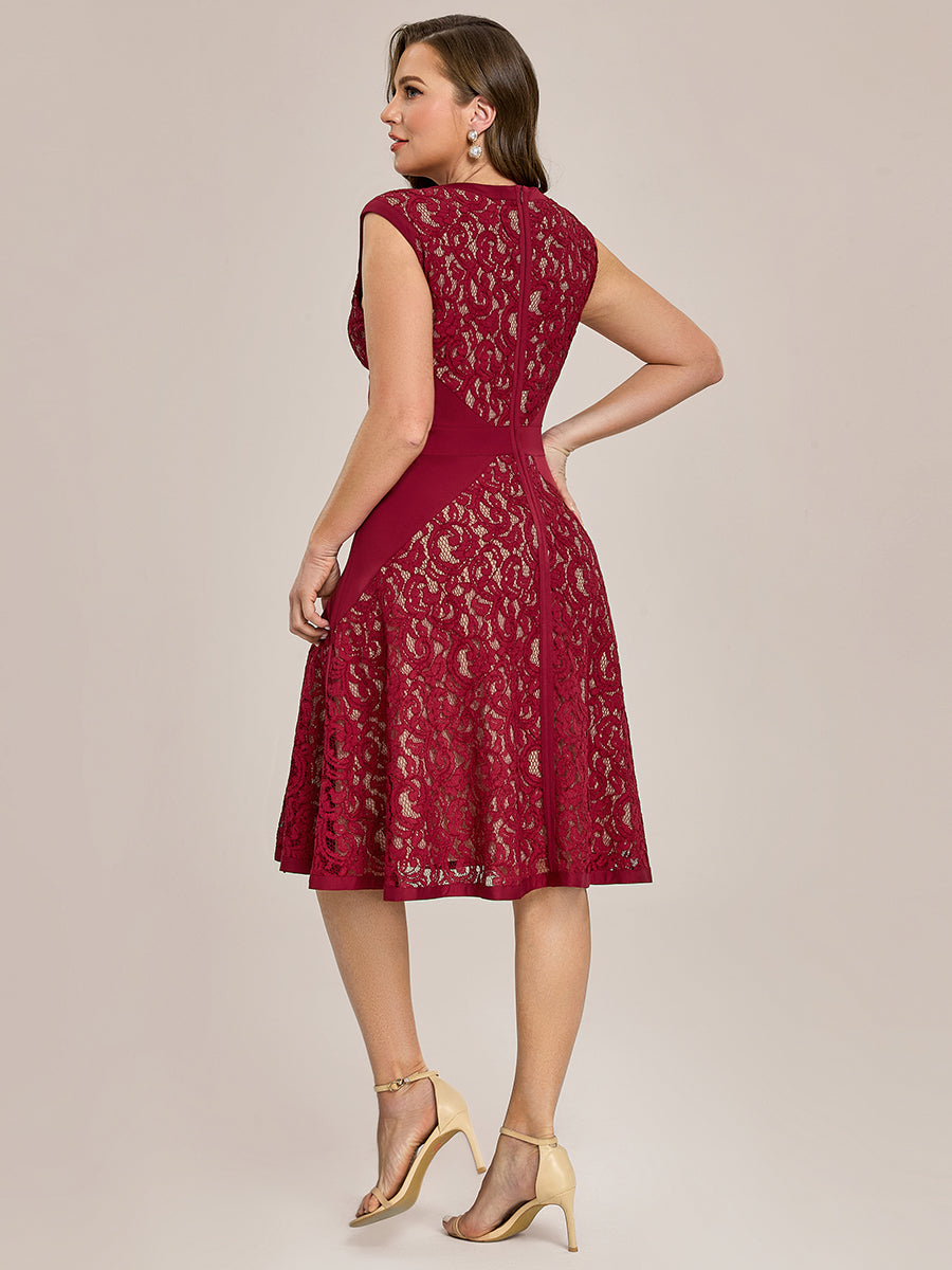 pretty TOVE|Plus Size See-through Lace Sleeveless High Stretch Wedding Guest Dress