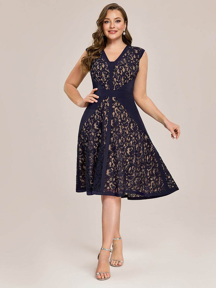 pretty TOVE|Plus Size See-through Lace Sleeveless High Stretch Wedding Guest Dress