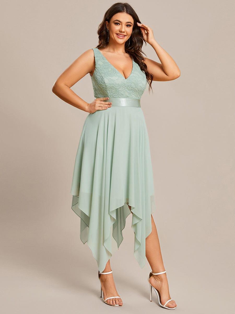 pretty COSTA|Plus Size Stunning V Neck Prom Lace Dress for Women